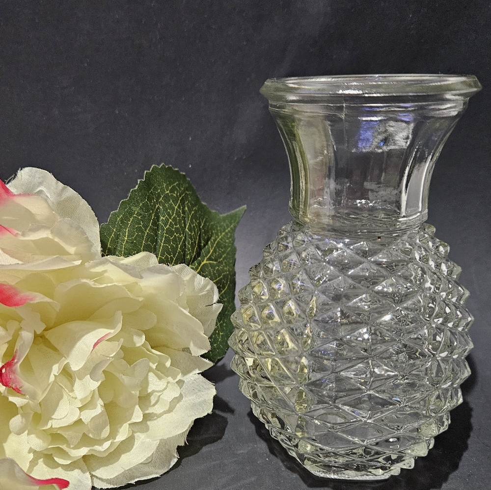 1980 FTD Pineapple Vase